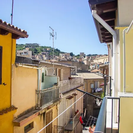 Casa Dei Fiori Lägenhet Licata